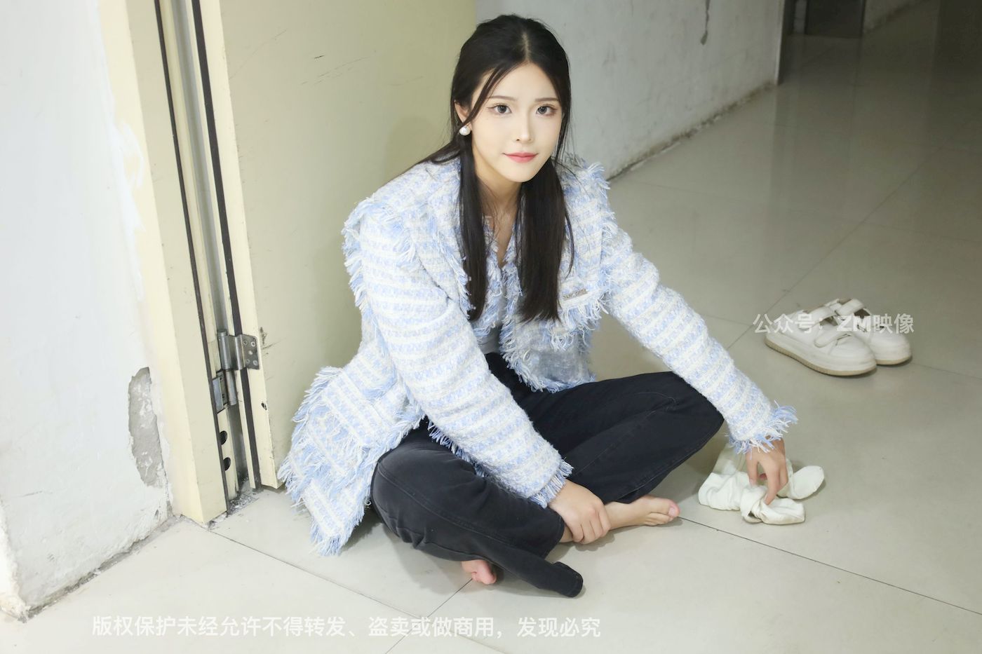 长发美女人面桃花园林序曲阳光写真