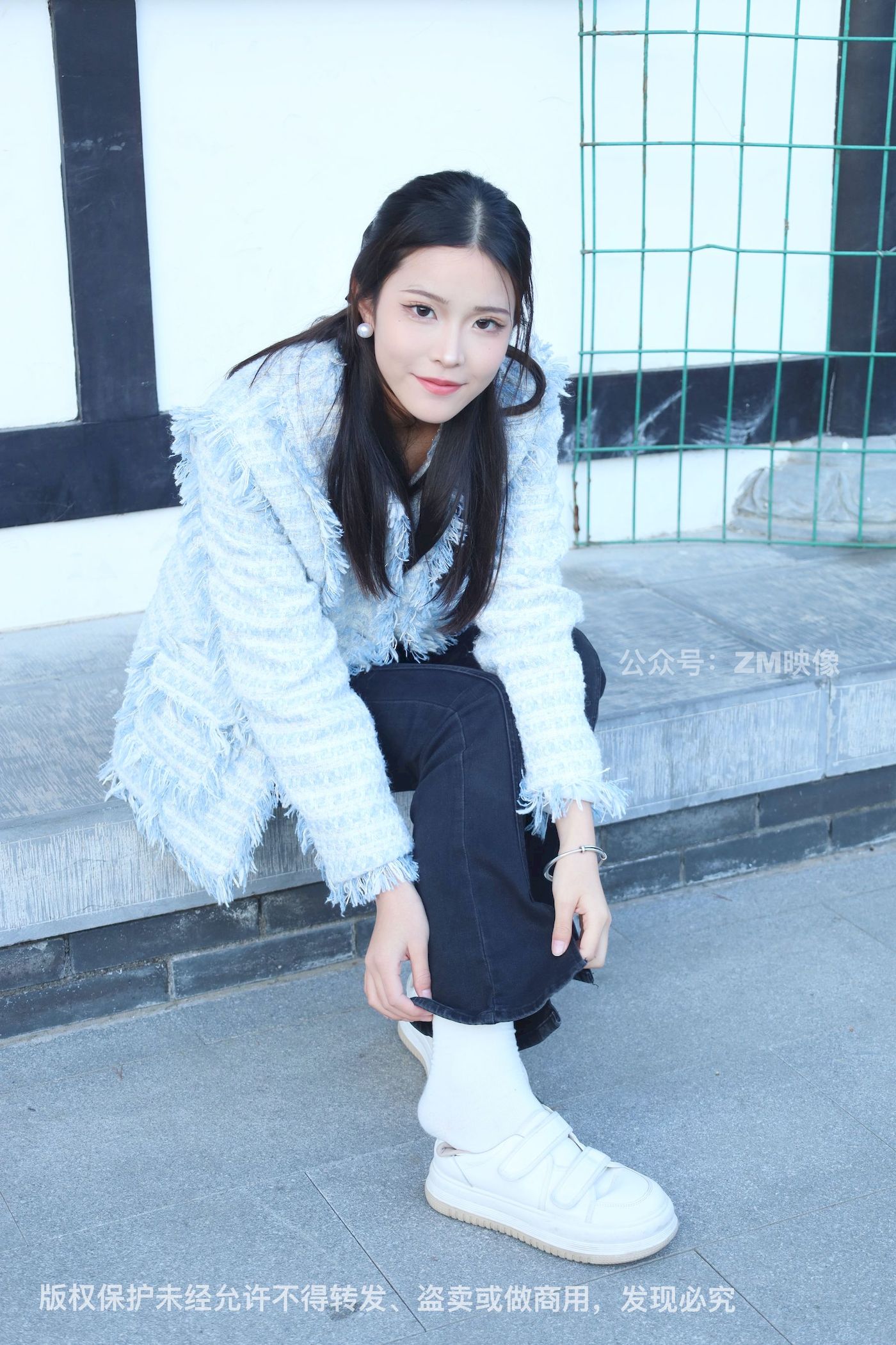 长发美女人面桃花园林序曲阳光写真