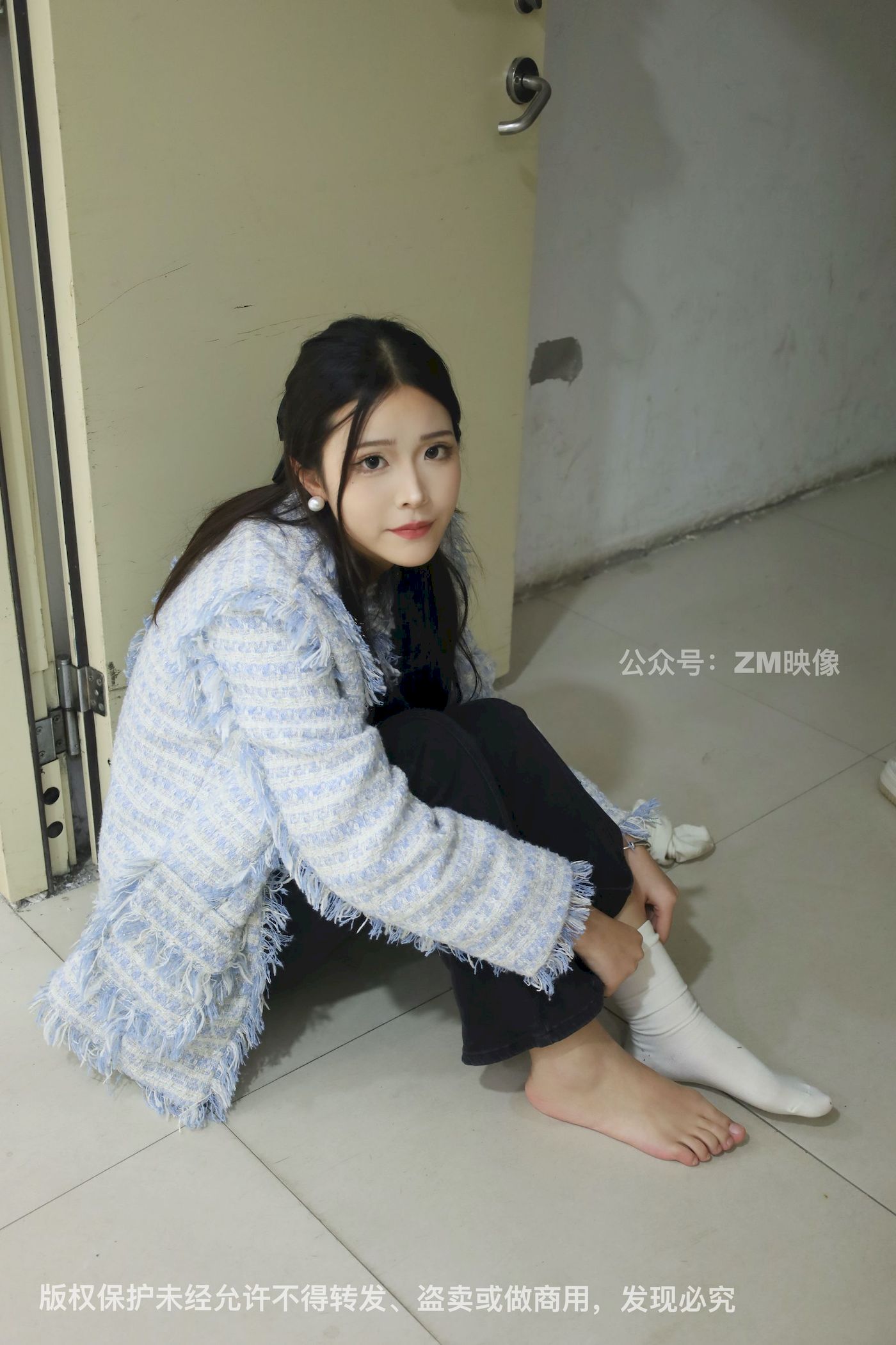 长发美女人面桃花园林序曲阳光写真