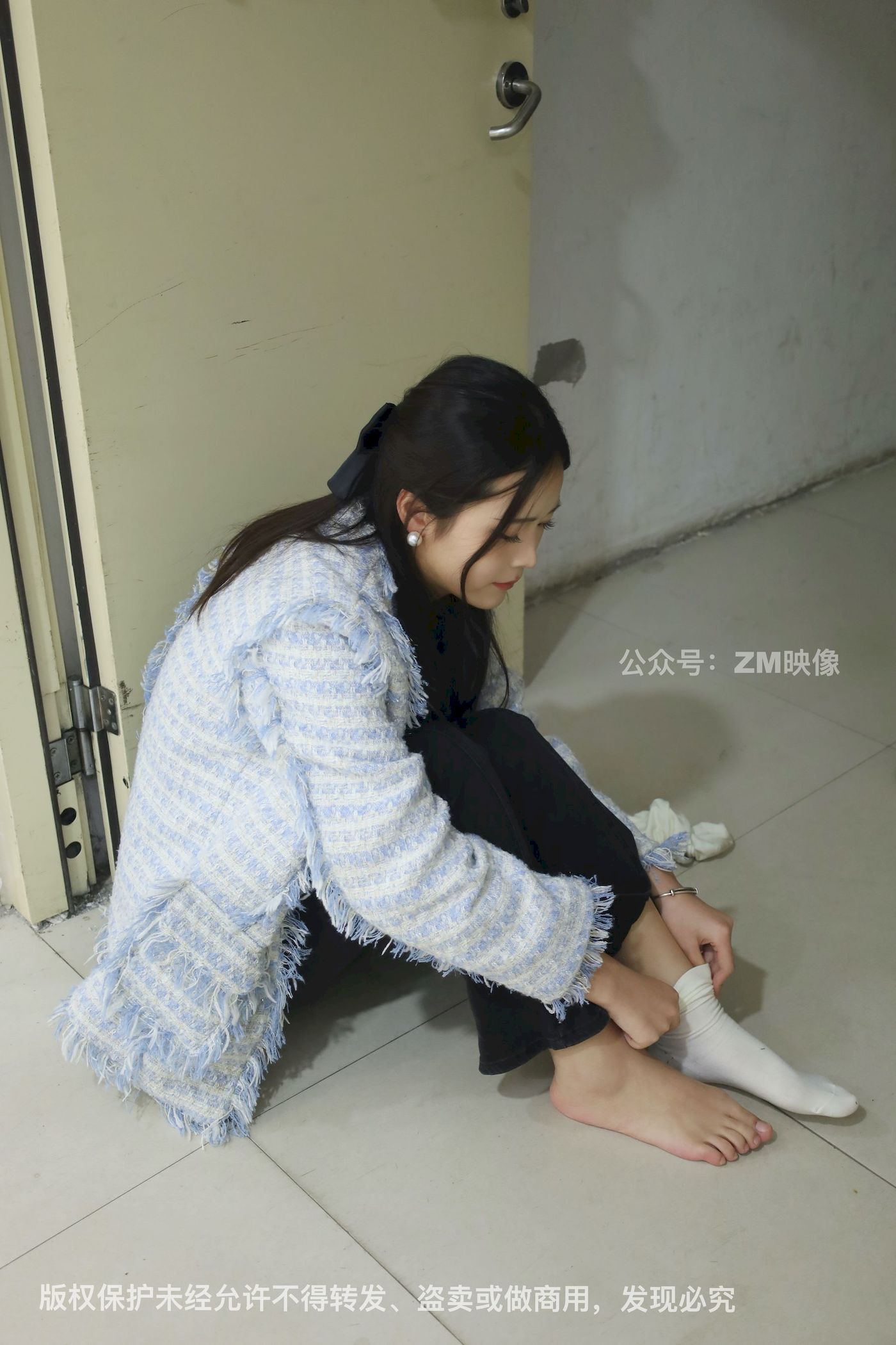 长发美女人面桃花园林序曲阳光写真