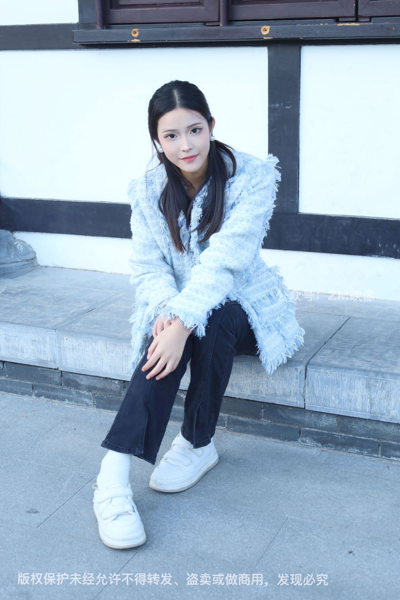 长发美女人面桃花园林序曲阳光写真
