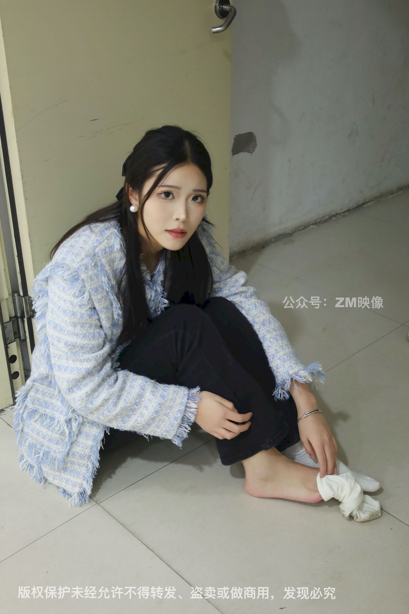 长发美女人面桃花园林序曲阳光写真