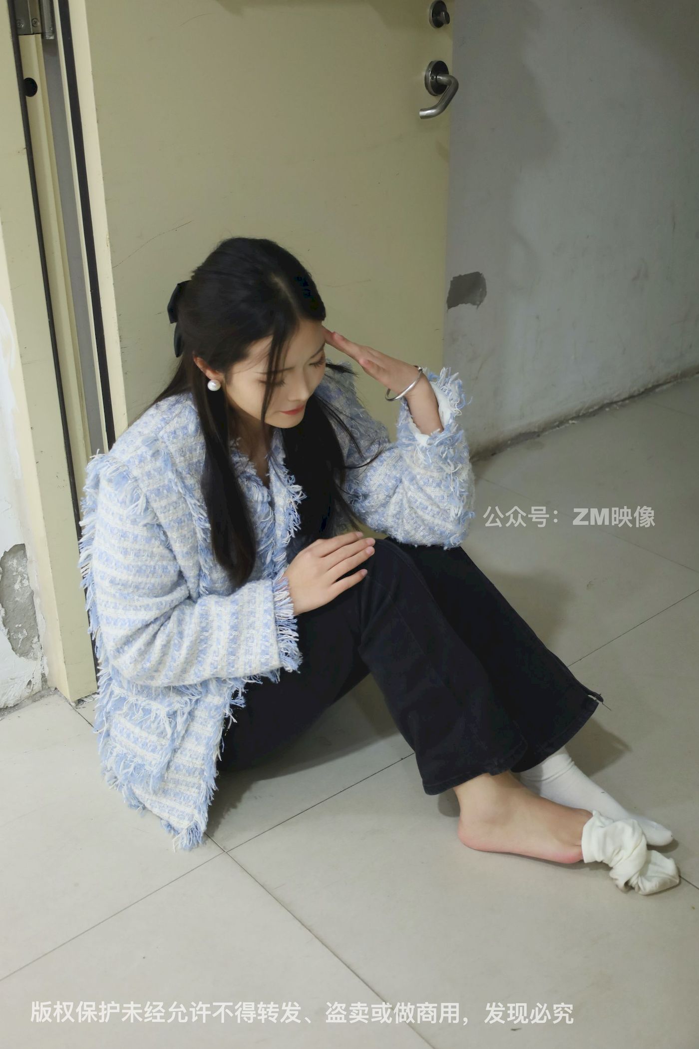 长发美女人面桃花园林序曲阳光写真