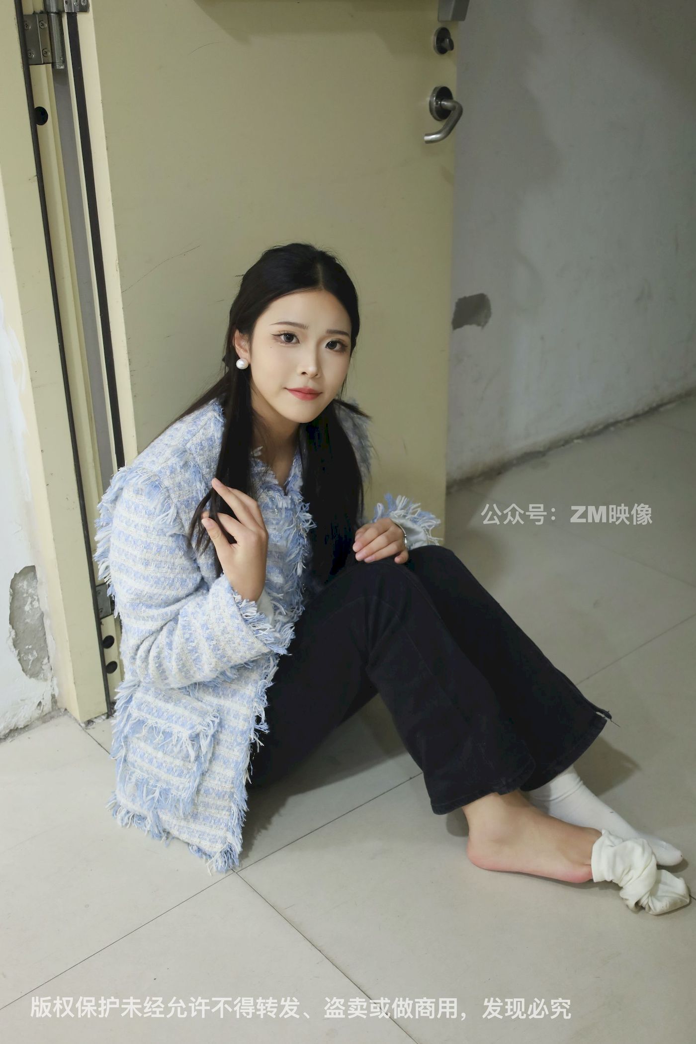 长发美女人面桃花园林序曲阳光写真