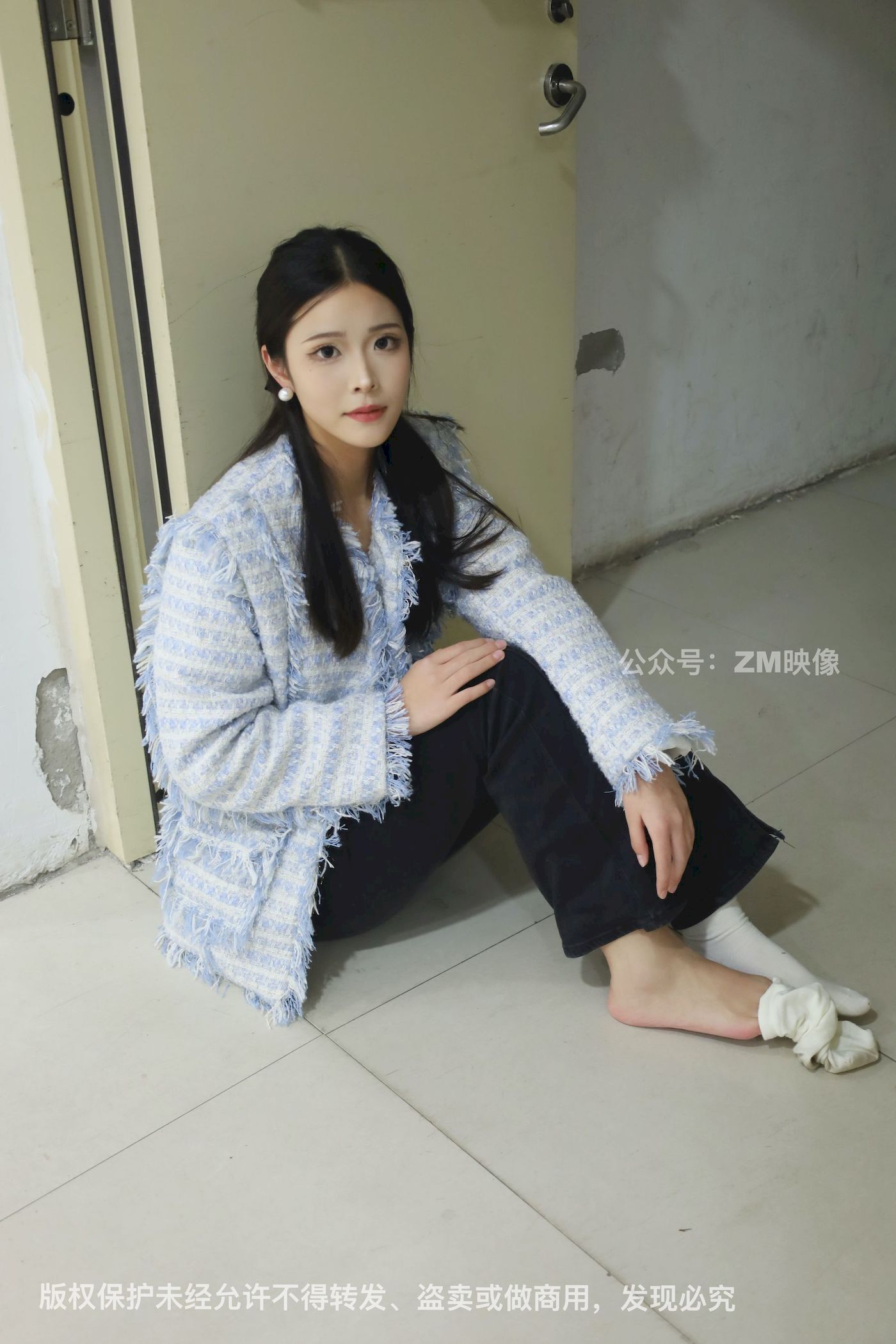 长发美女人面桃花园林序曲阳光写真