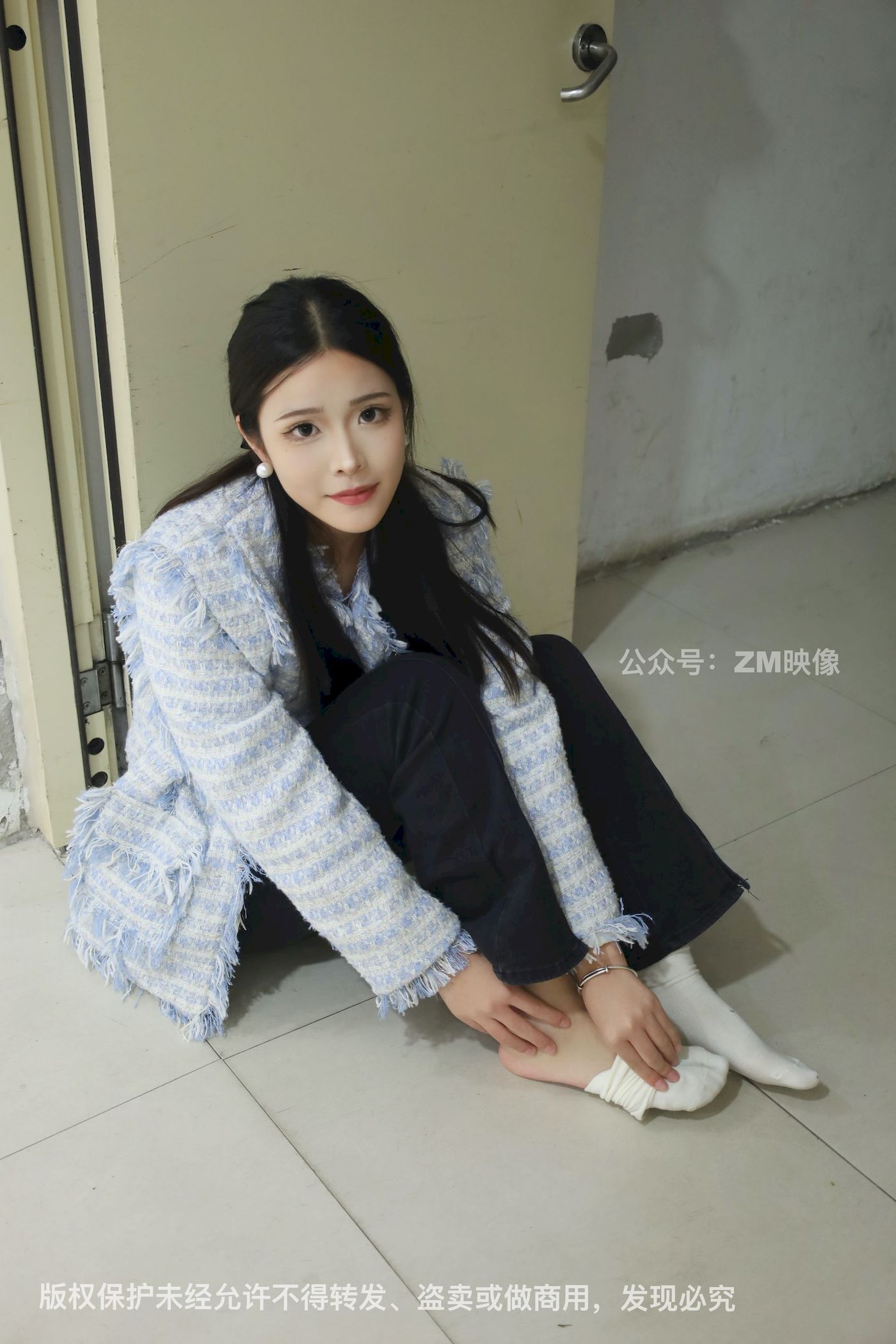 长发美女人面桃花园林序曲阳光写真