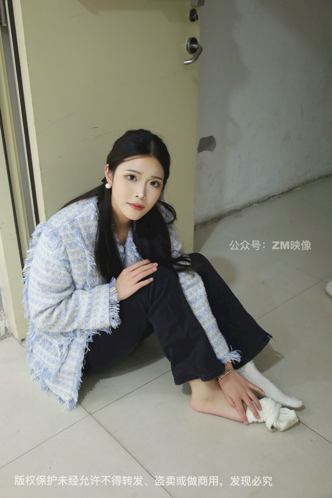 长发美女人面桃花园林序曲阳光写真