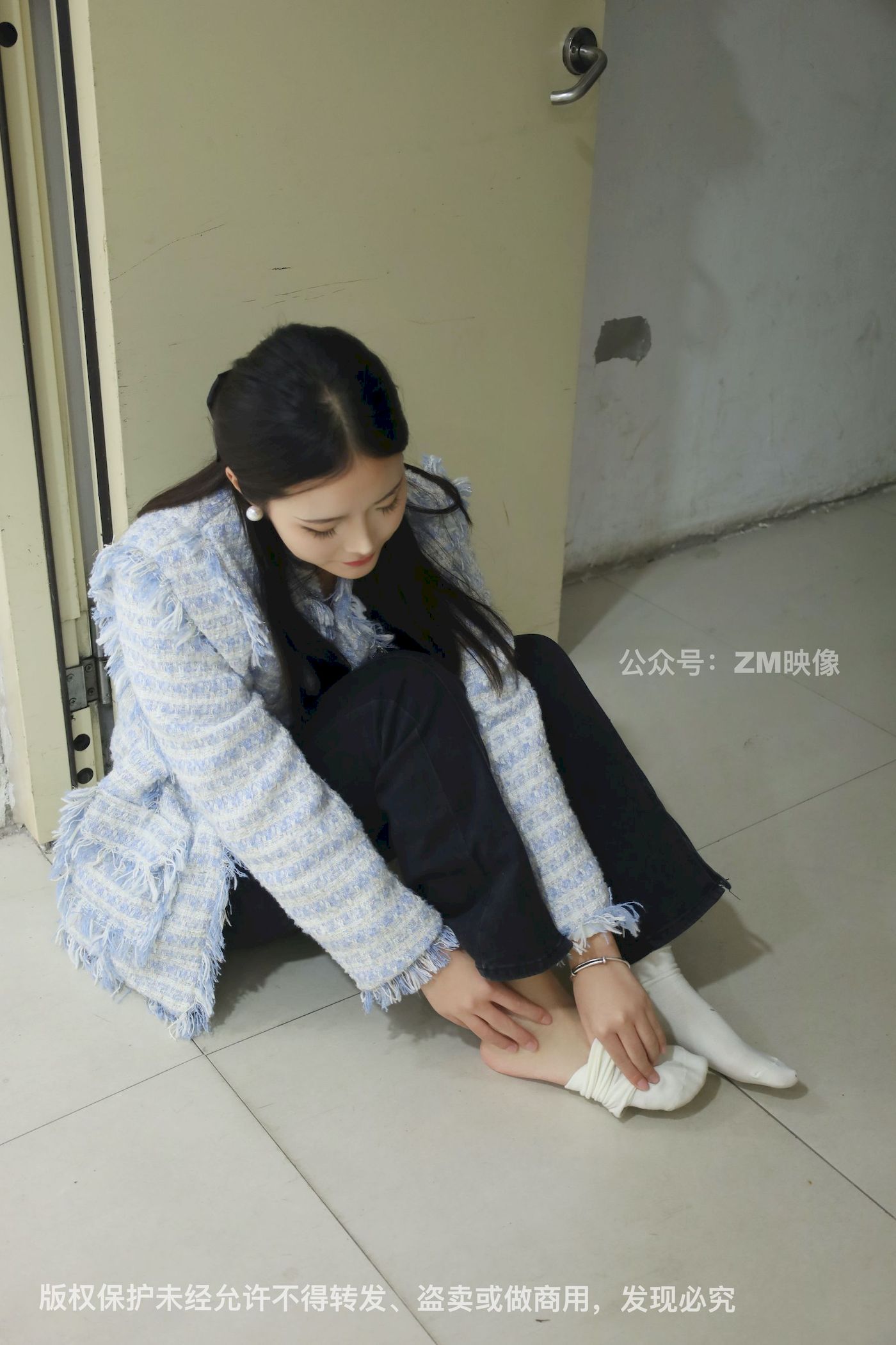 长发美女人面桃花园林序曲阳光写真