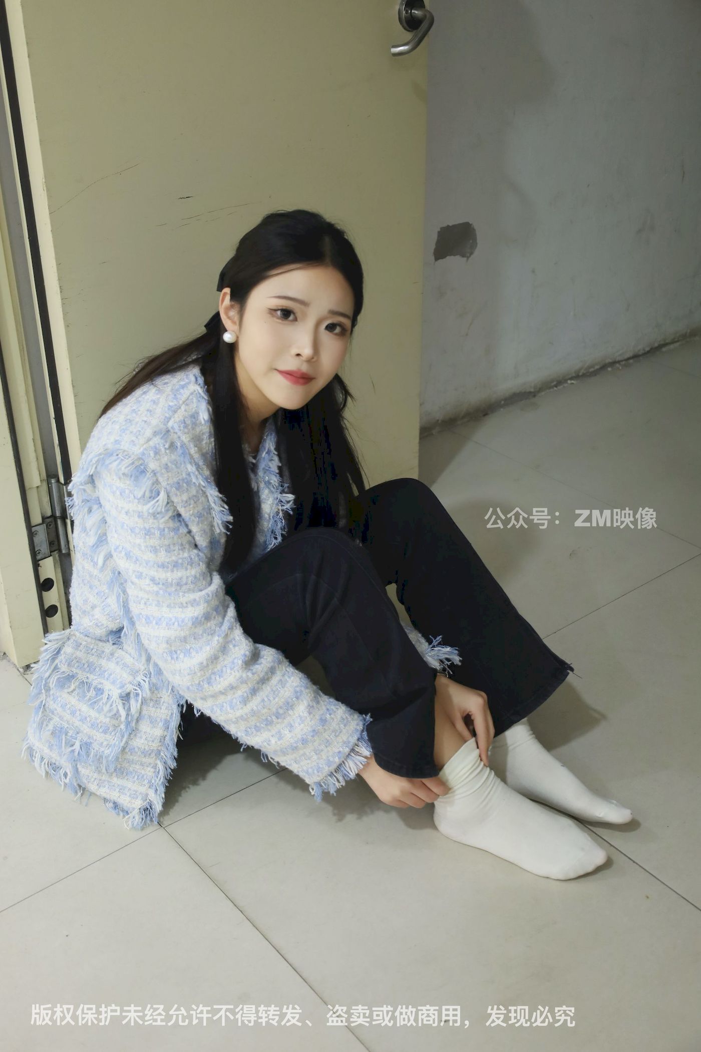 长发美女人面桃花园林序曲阳光写真